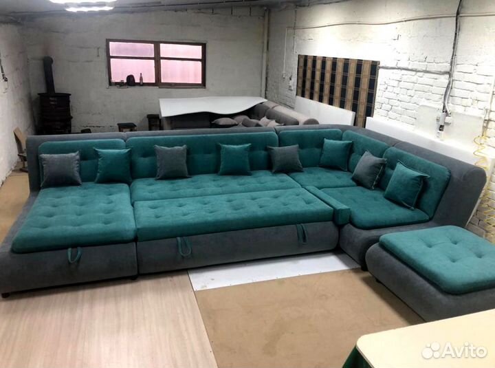 Угловой диван п образный