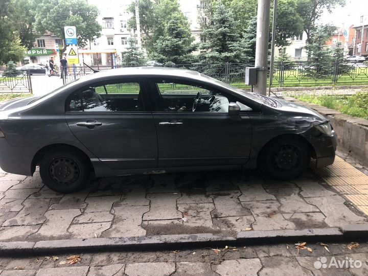 Honda Civic 1.3 CVT, 2008, битый, 319 000 км