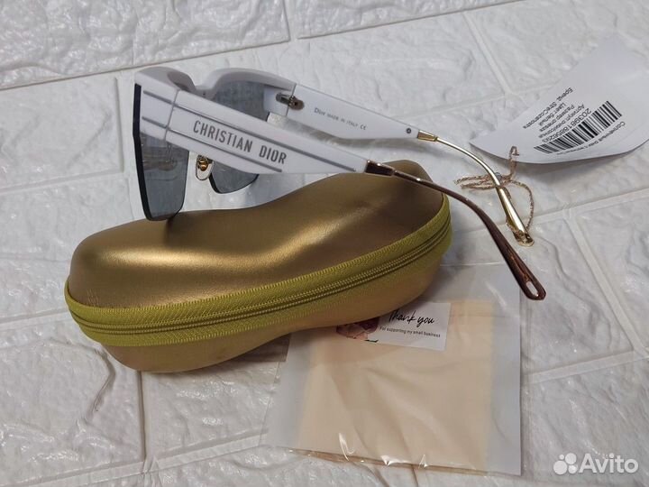 Солнцезащитные очки женские новые