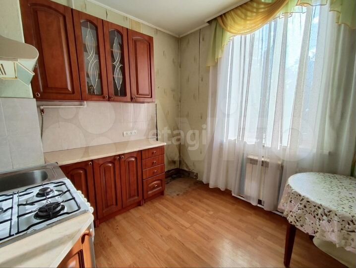 2-к. квартира, 60 м², 4/4 эт.