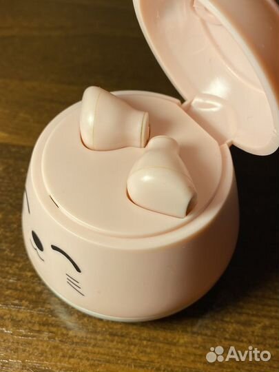 Беспроводные наушники новые