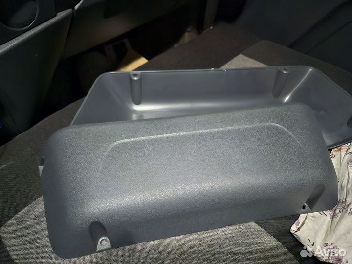 Карманы обивки двери газель next