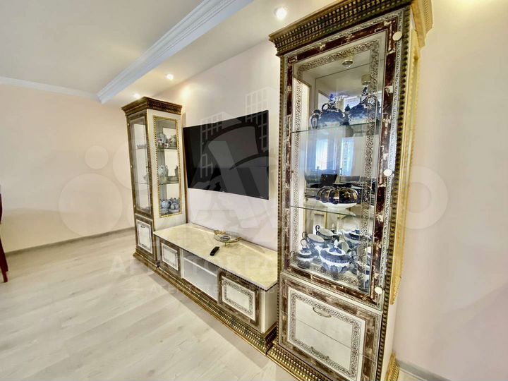 Дом 208,5 м² на участке 4,4 сот.