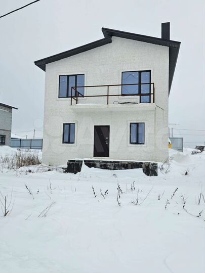 Дом 208 м² на участке 9 сот.