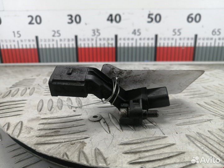 Датчик коленвала для Volkswagen Golf 5 036906433E