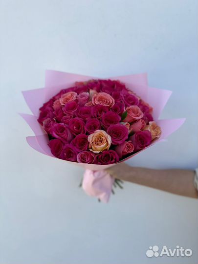 51 роза яркий микс