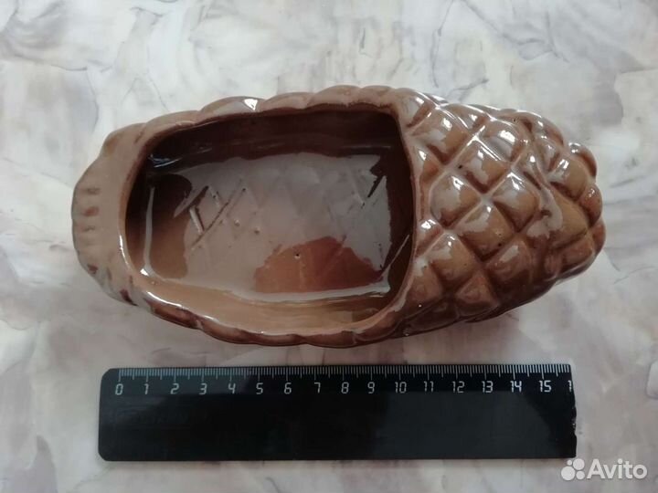 Сувениры фарфоровые