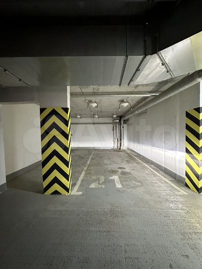 Машиноместо, 13 м²
