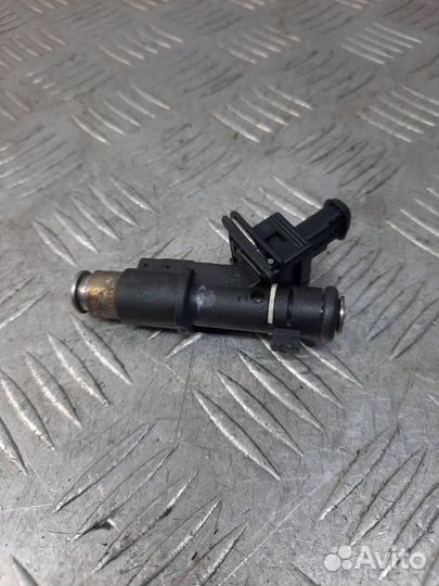 Форсунка Fiat Ulysse минивэн 2.0 RFN 2003