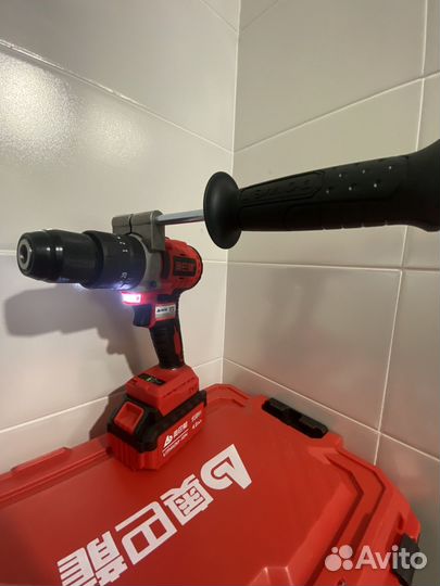 Шуруповерт для ледоруба