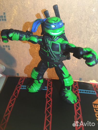 Sdcc 2012 tmnt Night Shadow Leonardo