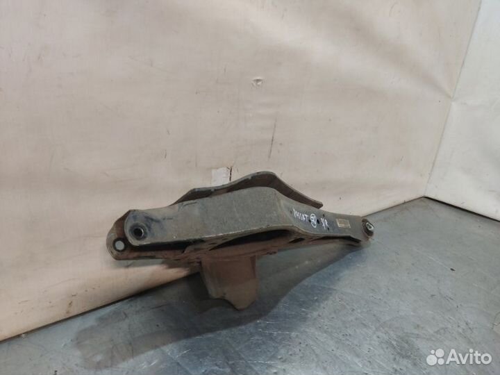 Рычаг подвески задний правый Volkswagen Passat B6