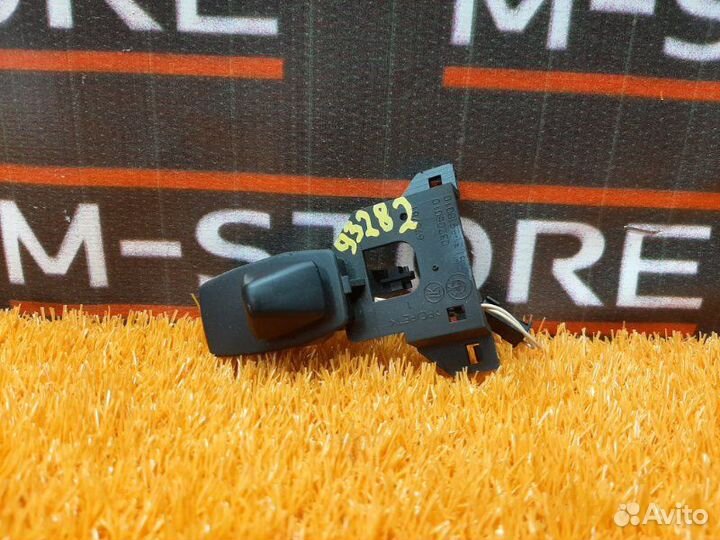 Кнопка регулировки руля Bmw 5-Series E60 M54B30