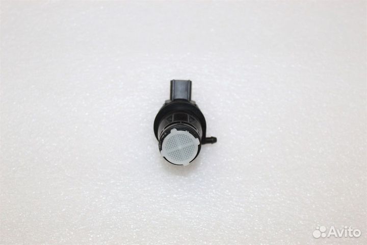 Моторчик омывателя заднего стекла Lexus LX 07-21