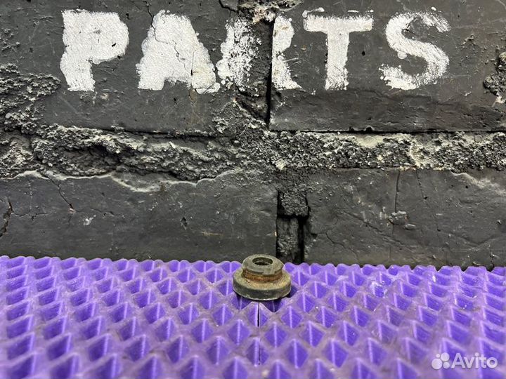 Подушка радиатора Nissan X-Trail NT31-006535