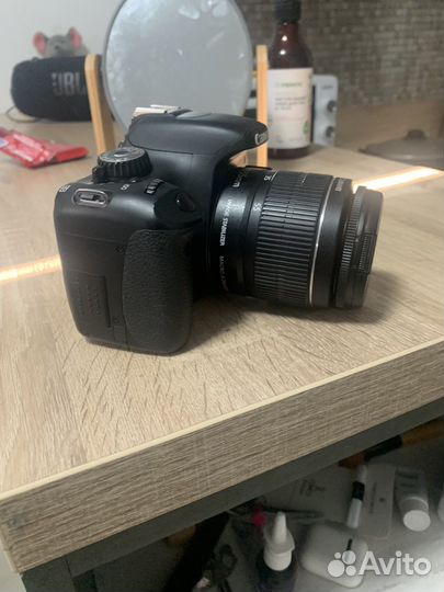 Зеркальный фотоаппарат canon 550d