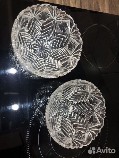 Парные хрустальные салатницы