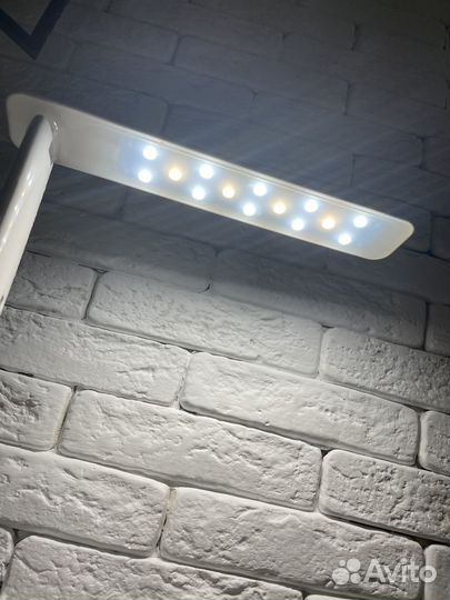 Лампа настольная