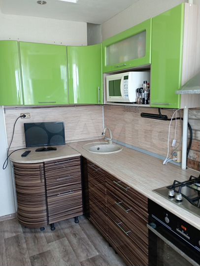 2-к. квартира, 52 м², 2/9 эт.