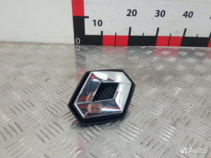 Эмблема (значок) для Renault Scenic 2 8200179691