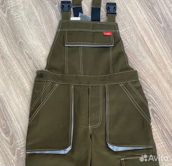 Полукомбинезон хаки. Спецодежда для профессионалов