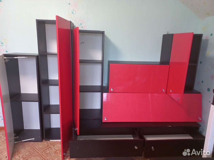 Стенка модульная в гостиную