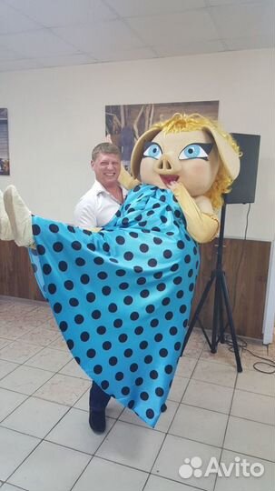 Ростовая кукла поздравит