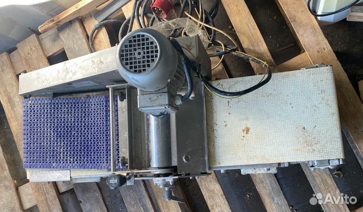 Заверточная машина для круассанов