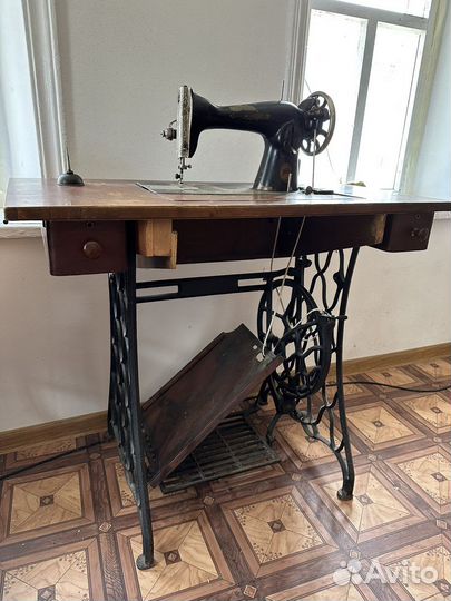 Швейная машинка