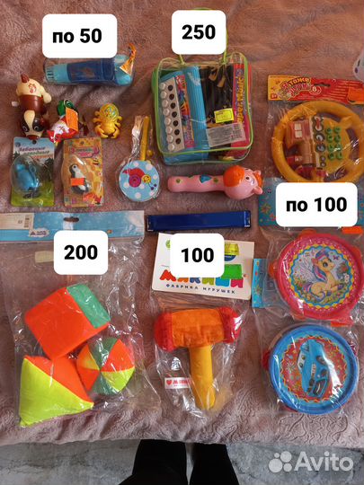 Детские игрушки, пазлы, шнуровки