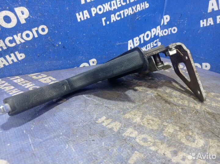 Ручник Hyundai I30 хэтчбек 2014