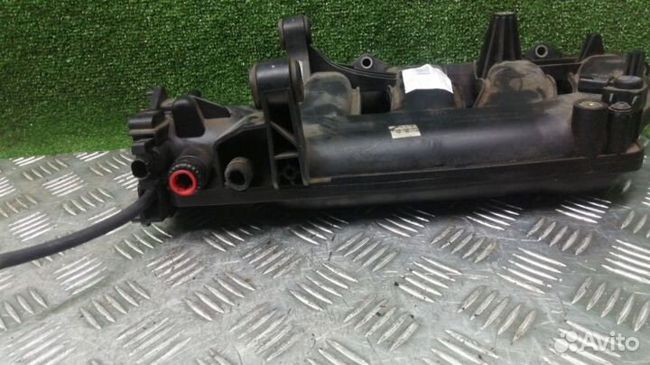 Коллектор впускной Mercedes-Benz C-Class