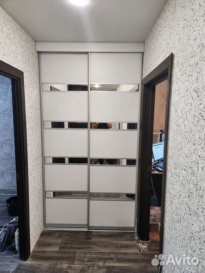 Двери купе в нишу