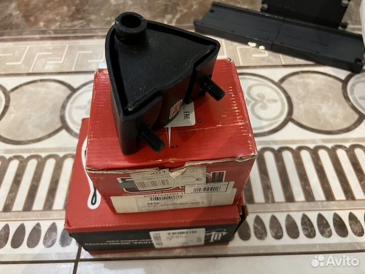 Опора двигателя Cherokee XJ