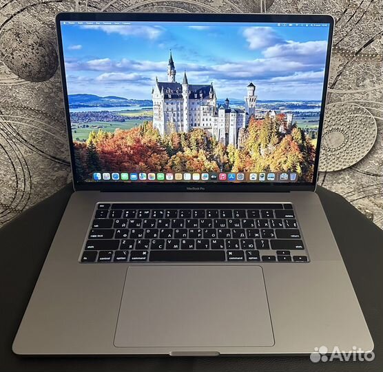 MacBook Pro 16 intel i9 32GB 1TB 5500M 8GB