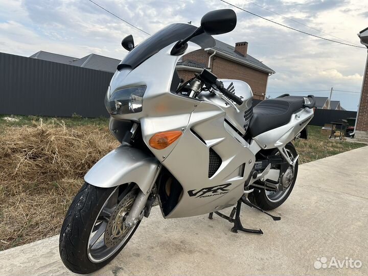 Honda VFR 800