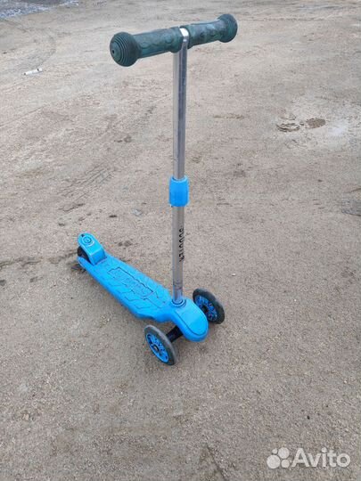 Самокат 3х колесный