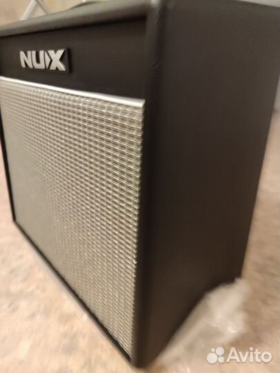 Комбоусилитель цифровой NUX Mighty 40 BT