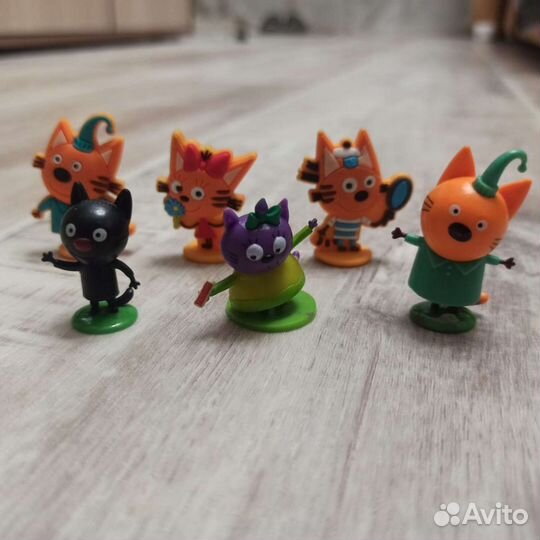 Игрушки три кота из Киндер сюрприз