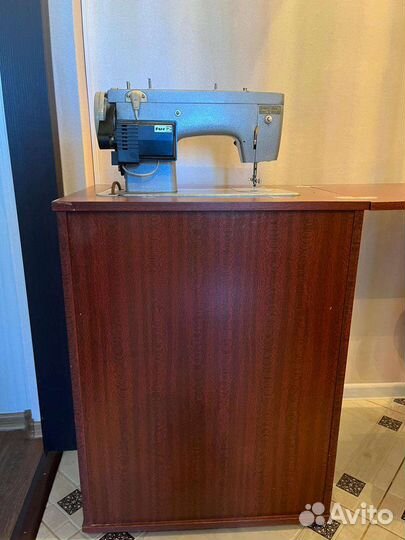 Швейная машинка