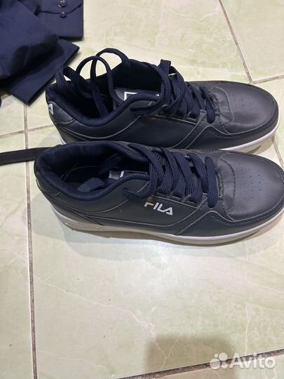 Кроссовки для подростка