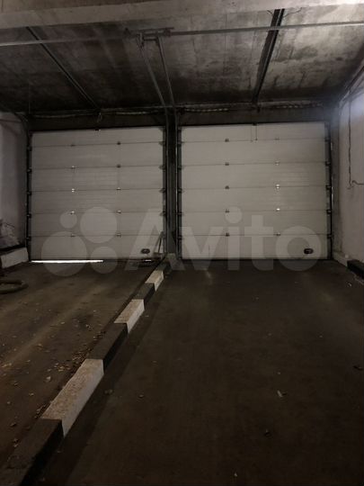 Машиноместо, 15 м²