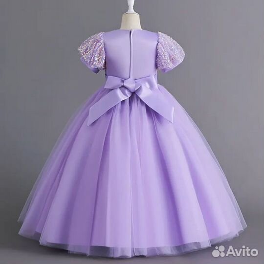 Новое нарядное сиреневое платье для девочки 146