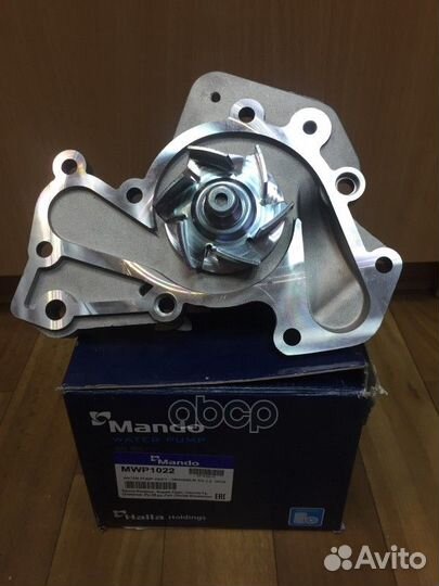 MWP1022 помпа Hyundai Santa Fe/Trajet 2.7 00