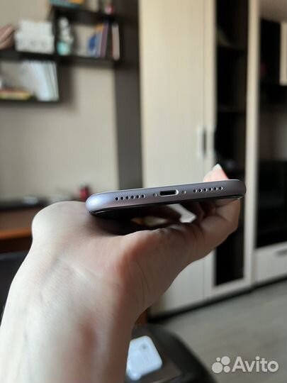 iPhone 11, 256 ГБ