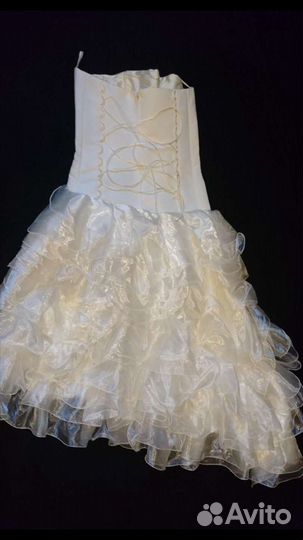 Платье белое, 44