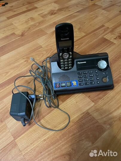 Радиотелефон Panasonic KX-TCD235RU