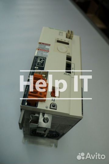 Сервопривод Schneider Electric LXM32AD72N4