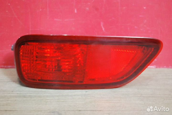 Фонарь противотуманный задний левый Nissan Patrol