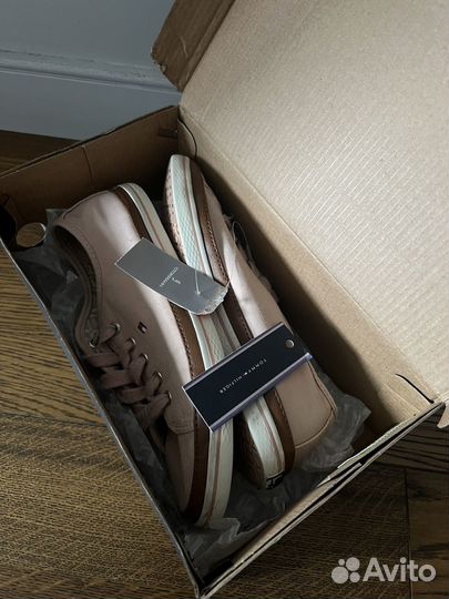 Tommy hilfiger кеды